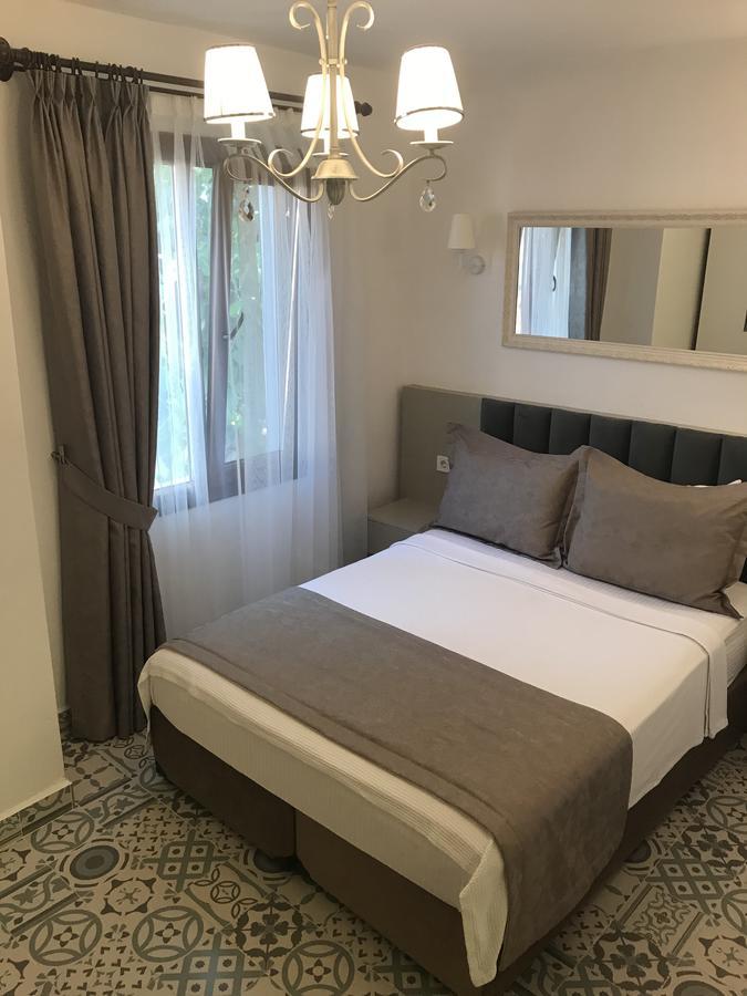 Evren Butik Hotel Bozcaada Island ภายนอก รูปภาพ